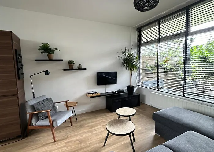 De Schelp 86, Garden And Free Parking